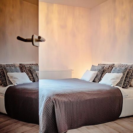 Apartamenty Homely Place Centrum - Stary Rynek - Parking Poznan Exterior foto